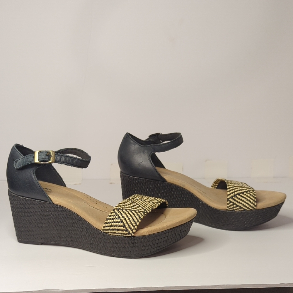 Clarks Rose Ease Black and Beige Wedge Sandals with Ankle Strap-Women's Size 8.5